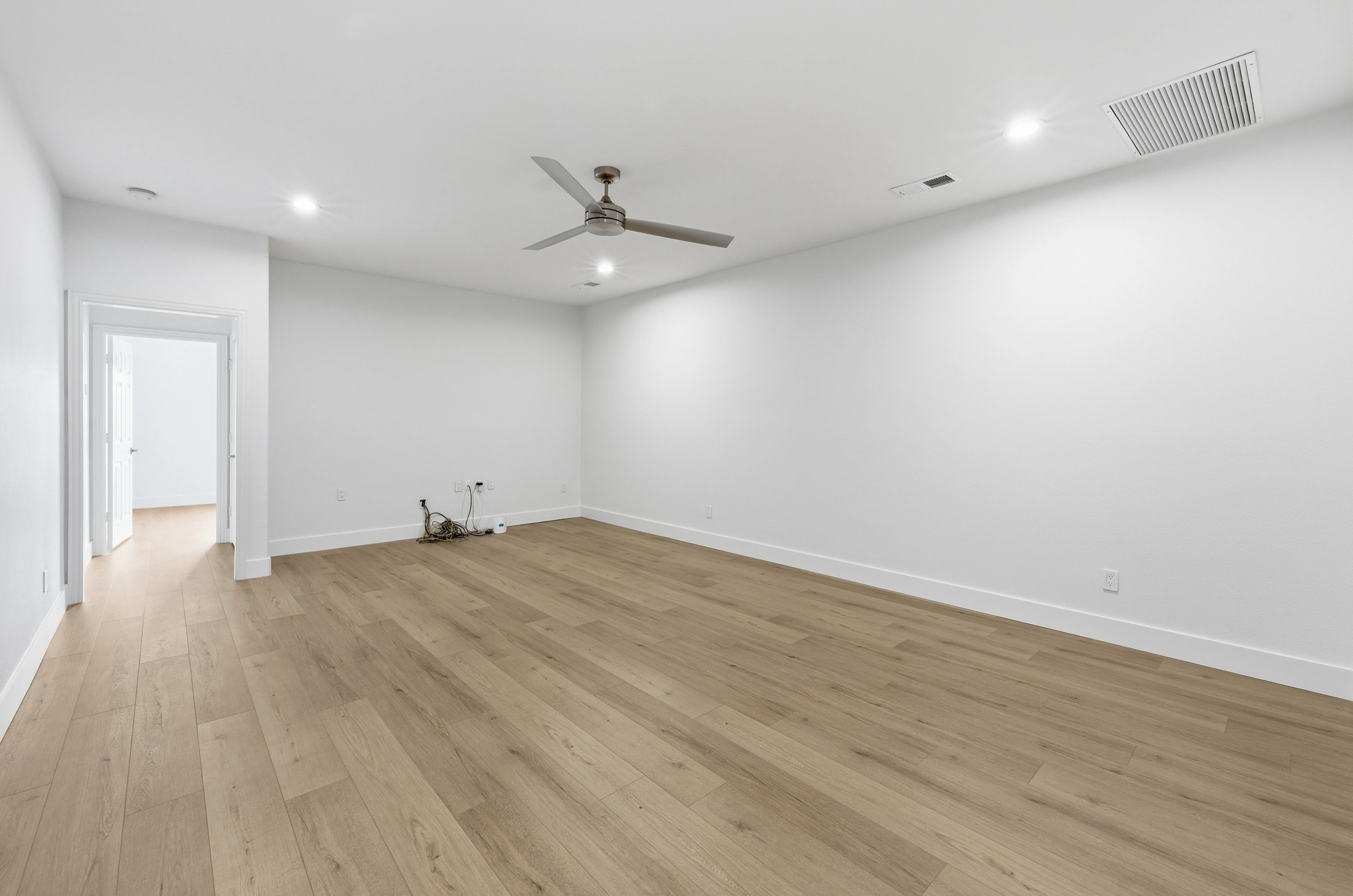 Upstairs living / game room